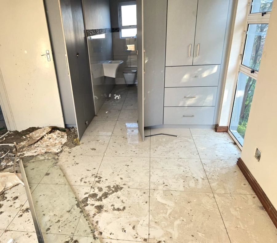3 Bedroom Property for Sale in De Zoete Inval Western Cape